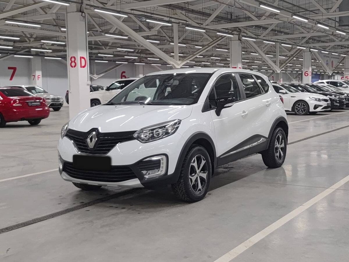 Renault Kaptur 2018 года с пробегом. Посмотреть фото