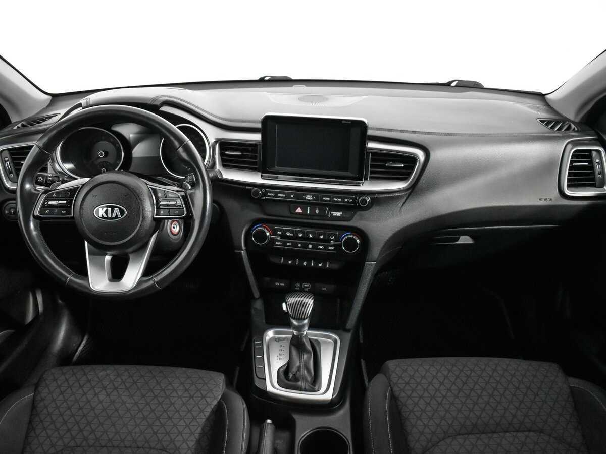 Kia Ceed 2019 года с пробегом. Фото: #11