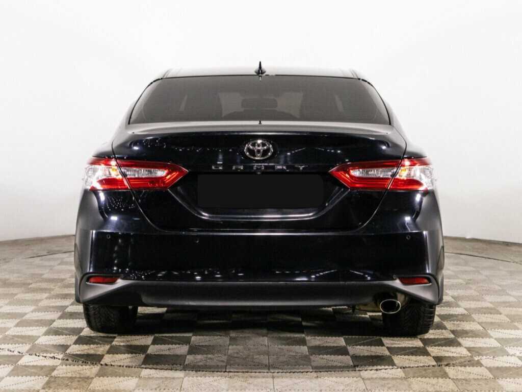 Toyota Camry 2021 года с пробегом. Фото: #5