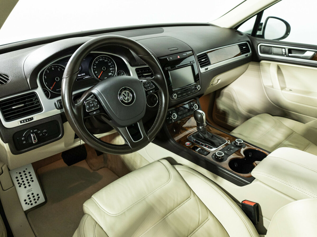 Volkswagen Touareg 2013 года с пробегом. Фото: #8
