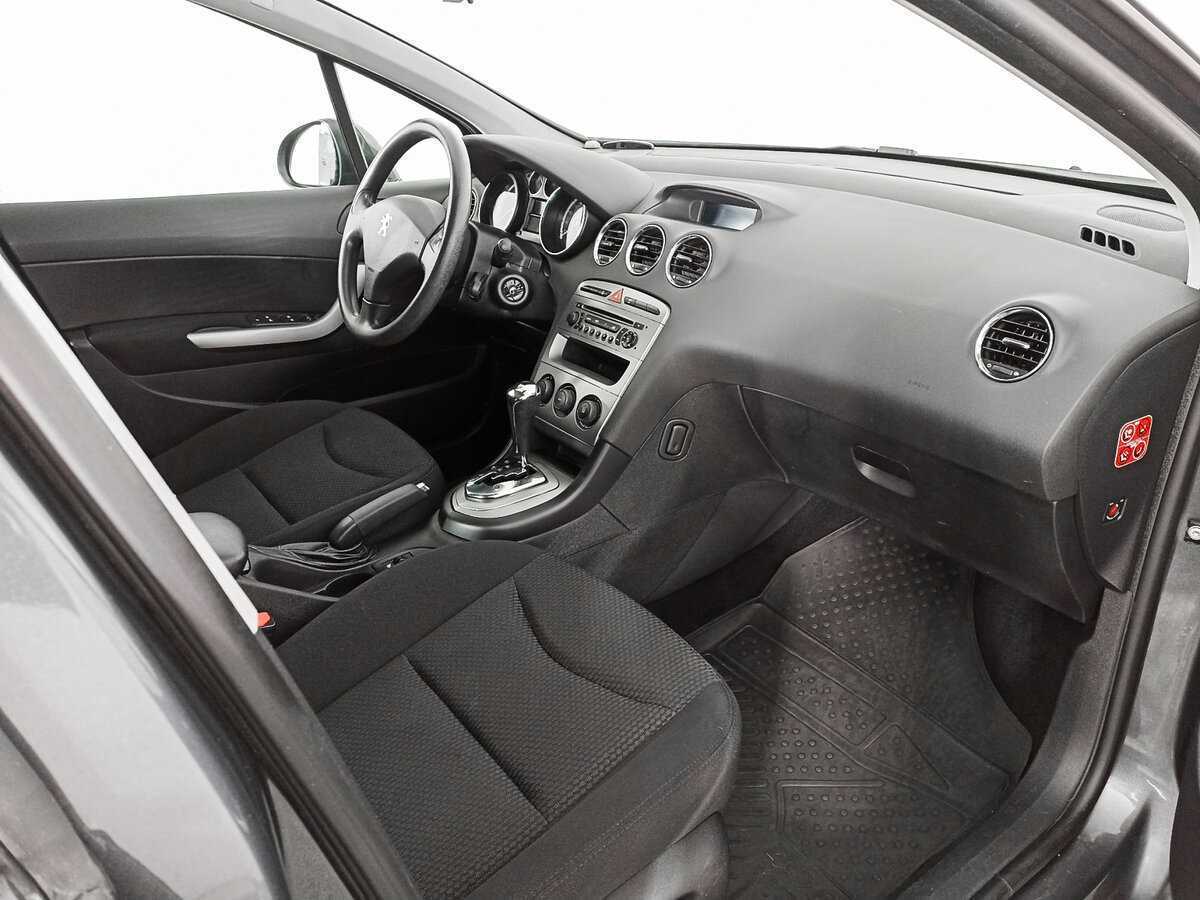 Peugeot 408 2012 года с пробегом. Фото: #5