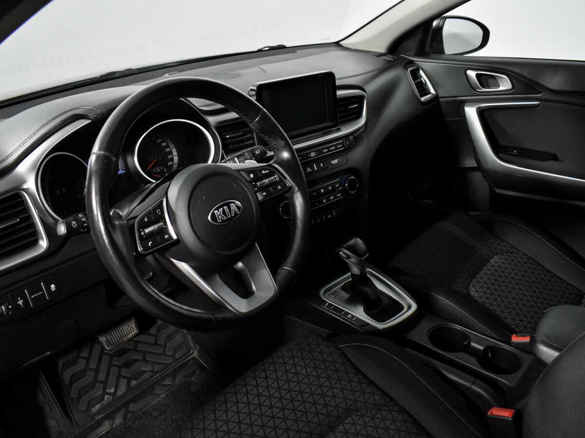 Kia Ceed 2019 года с пробегом. Фото: #8