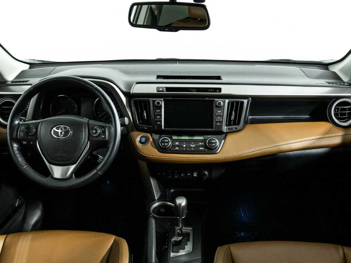 Toyota RAV4 2019 года с пробегом. Фото: #12