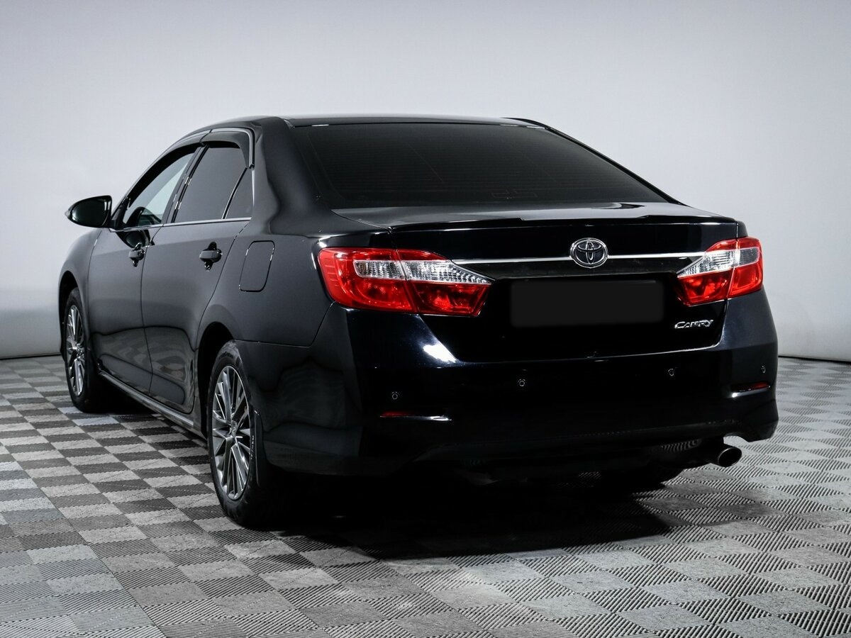 Toyota Camry 2014 года с пробегом. Фото: #5
