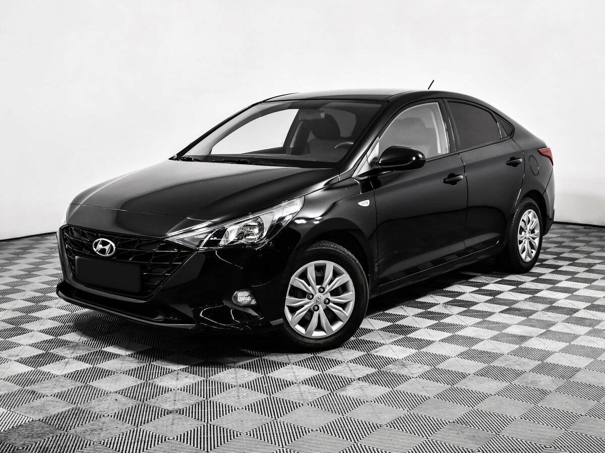 Hyundai Solaris 2021 года с пробегом. Посмотреть фото