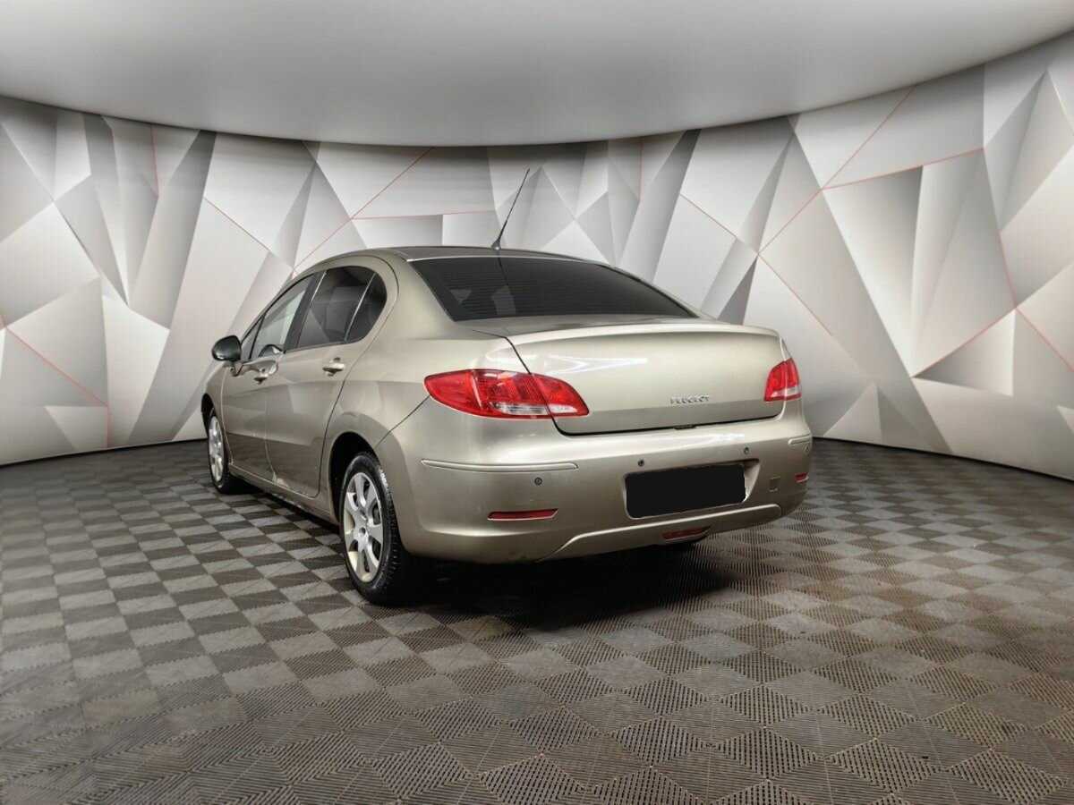 Peugeot 408 2014 года с пробегом. Фото: #3
