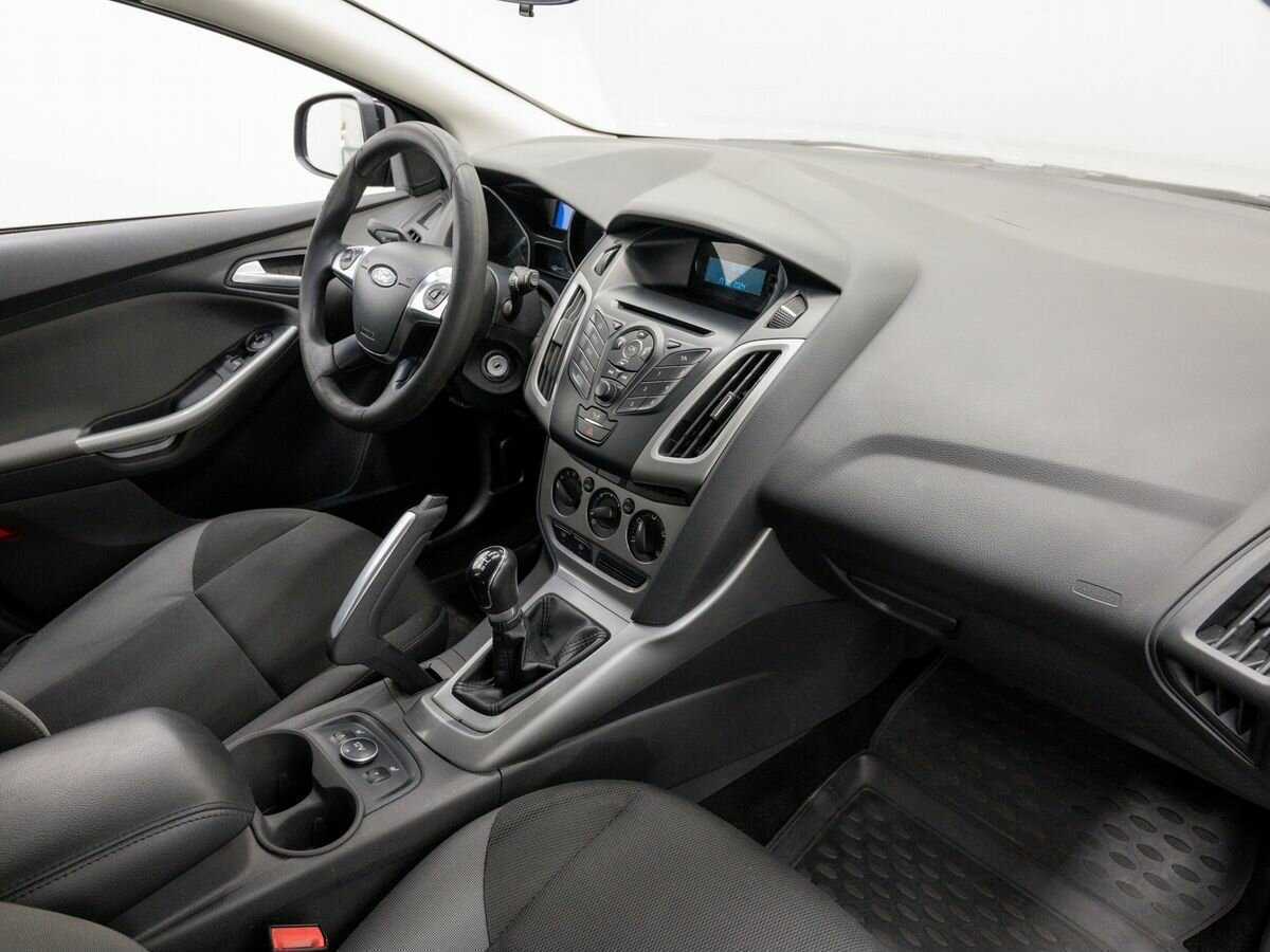 Ford Focus 2012 года с пробегом. Фото: #6