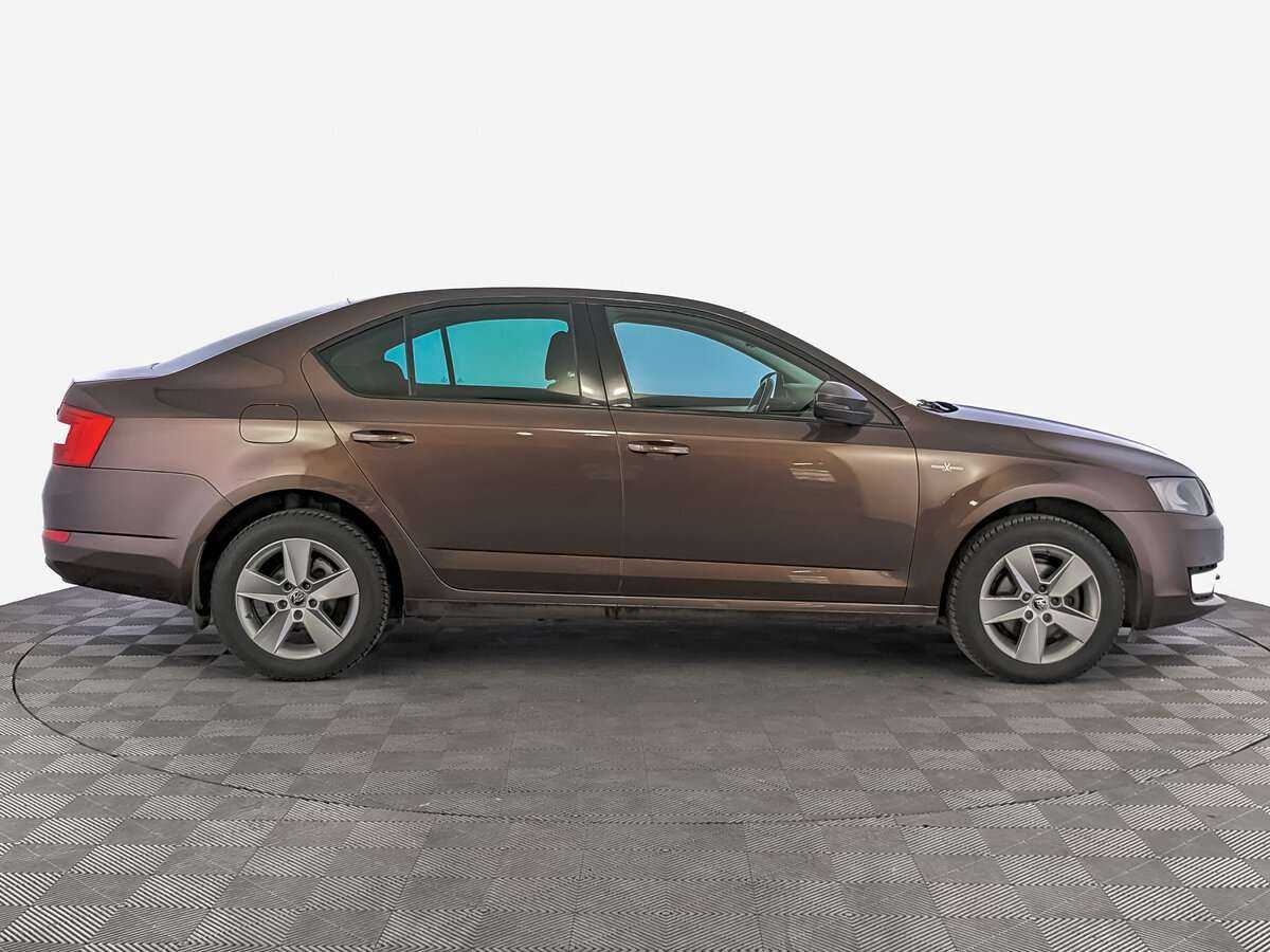 Skoda Octavia 2016 года с пробегом. Фото: #3