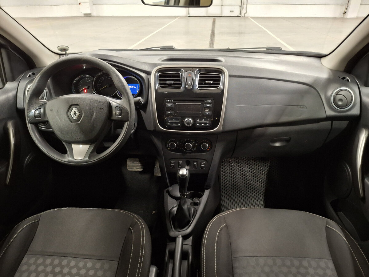Renault Logan 2015 года с пробегом. Фото: #13