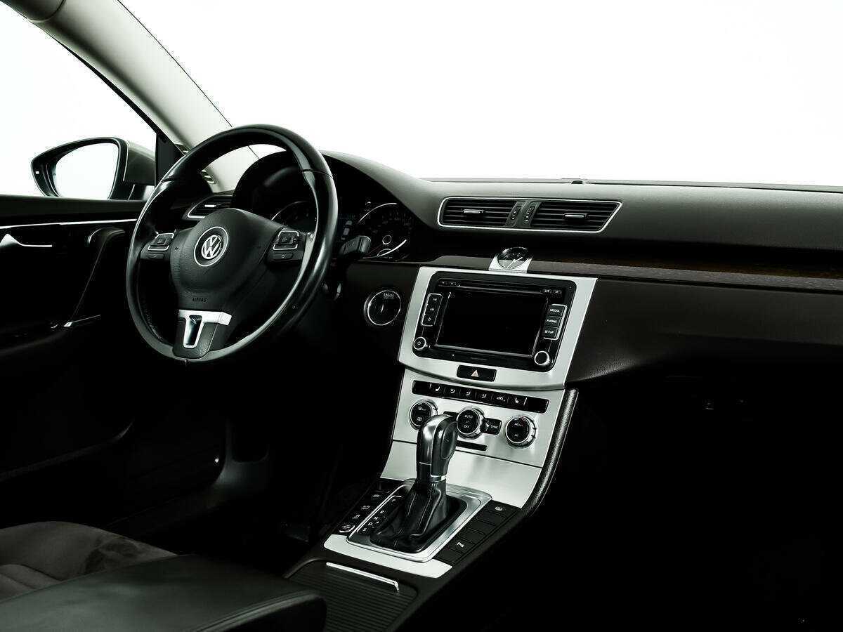 Volkswagen Passat 2012 года с пробегом. Фото: #8