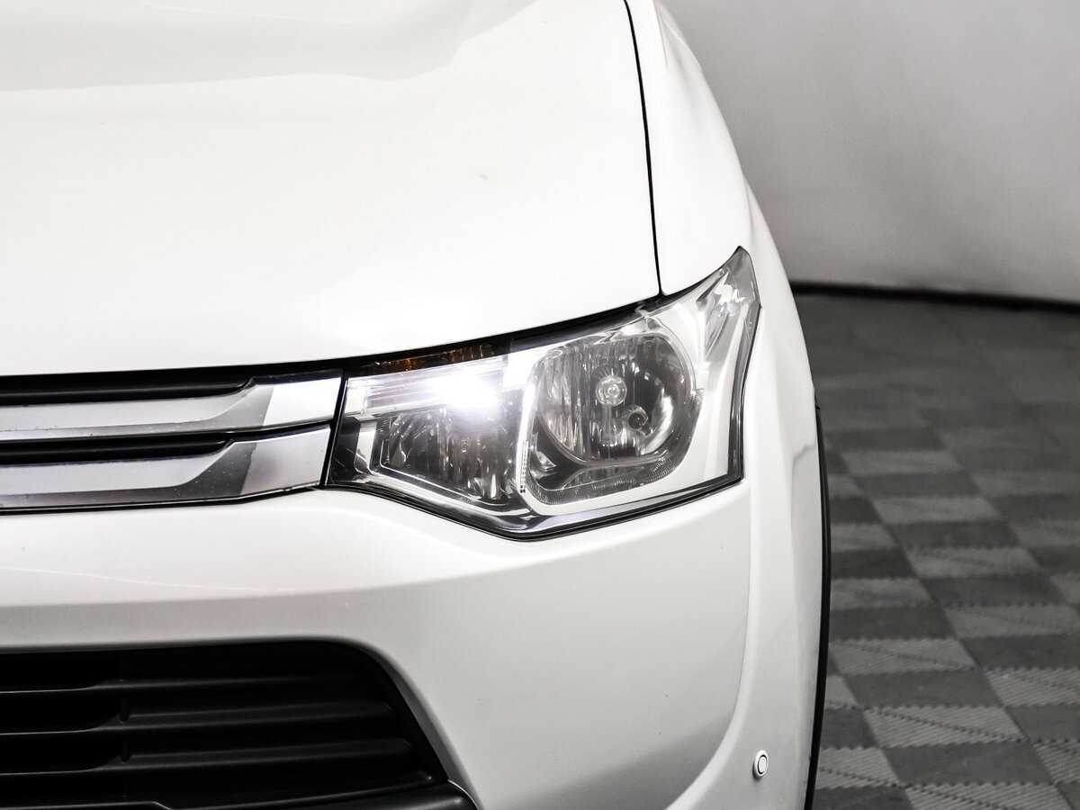 Mitsubishi Outlander 2015 года с пробегом. Фото: #14