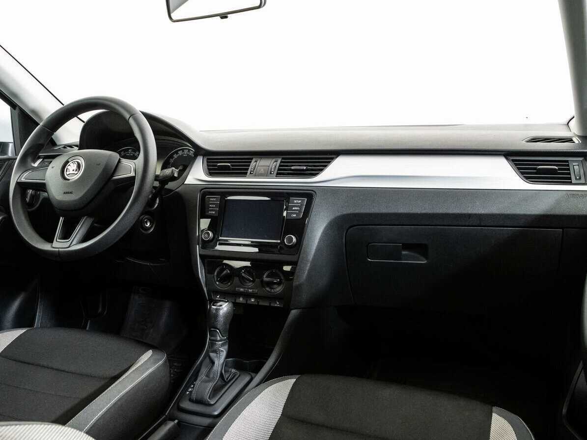 Skoda Rapid 2019 года с пробегом. Фото: #6