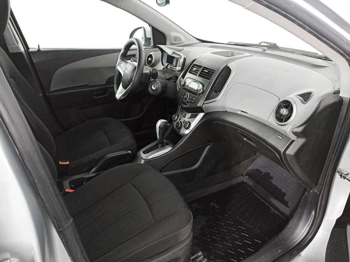 Chevrolet Aveo 2013 года с пробегом. Фото: #8