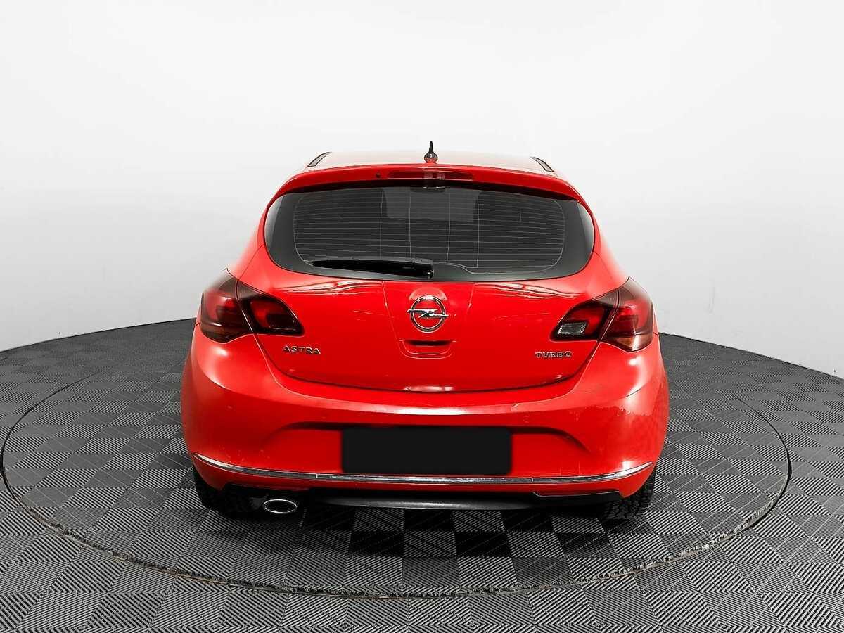 Opel Astra 2012 года с пробегом. Фото: #4