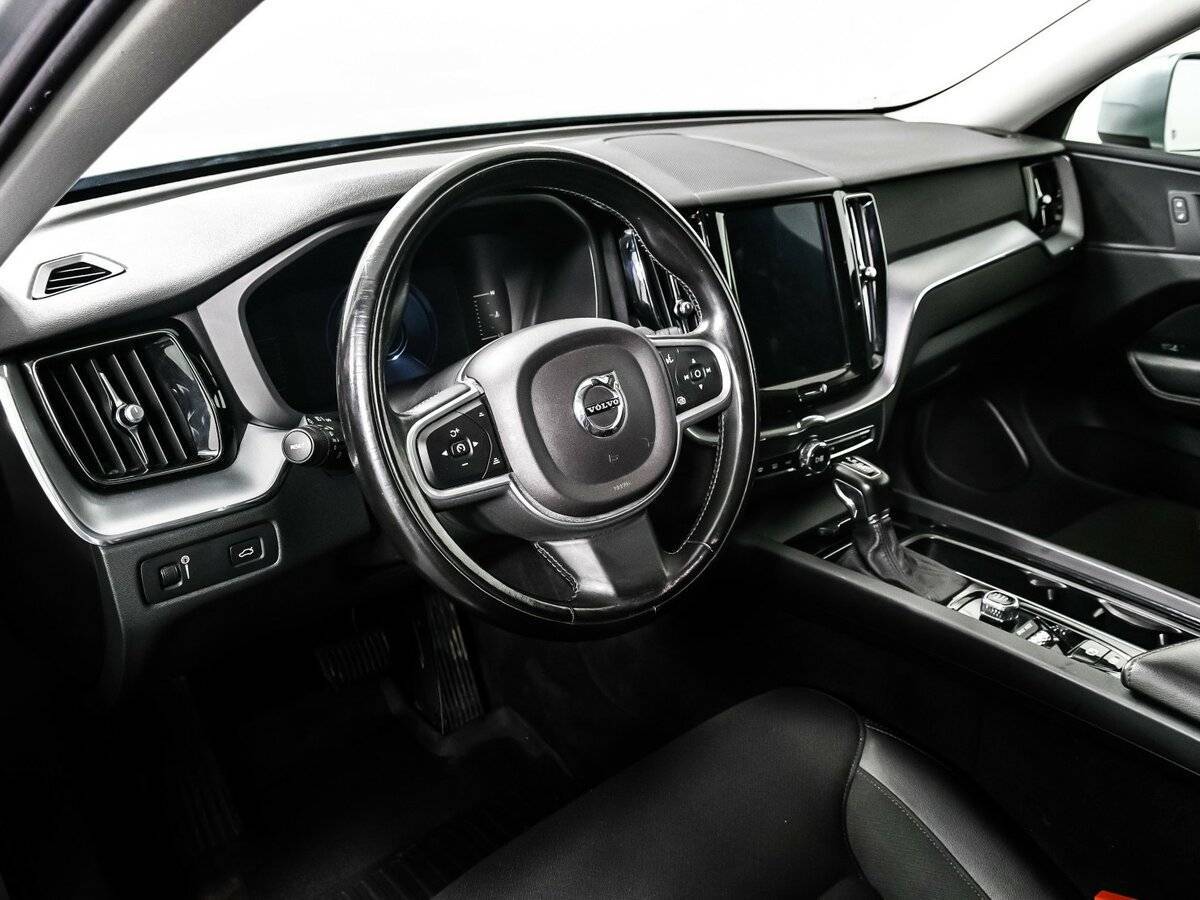 Volvo XC60 2018 года с пробегом. Фото: #11