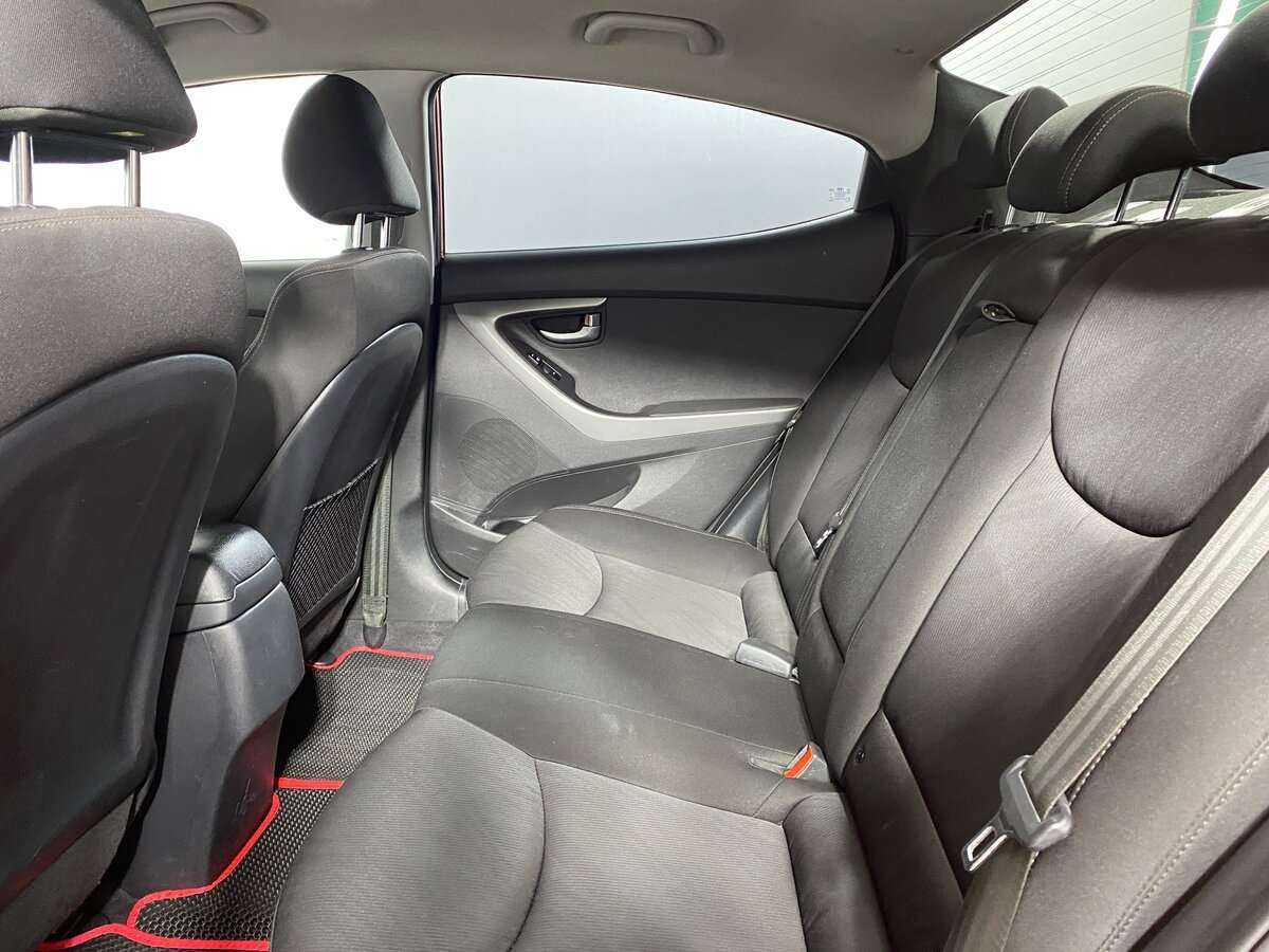 Hyundai Elantra 2015 года с пробегом. Фото: #7