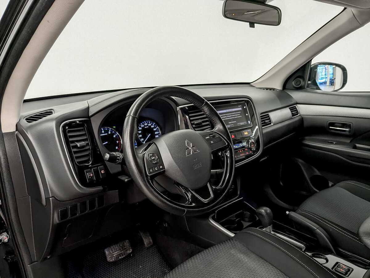 Mitsubishi Outlander 2018 года с пробегом. Фото: #15