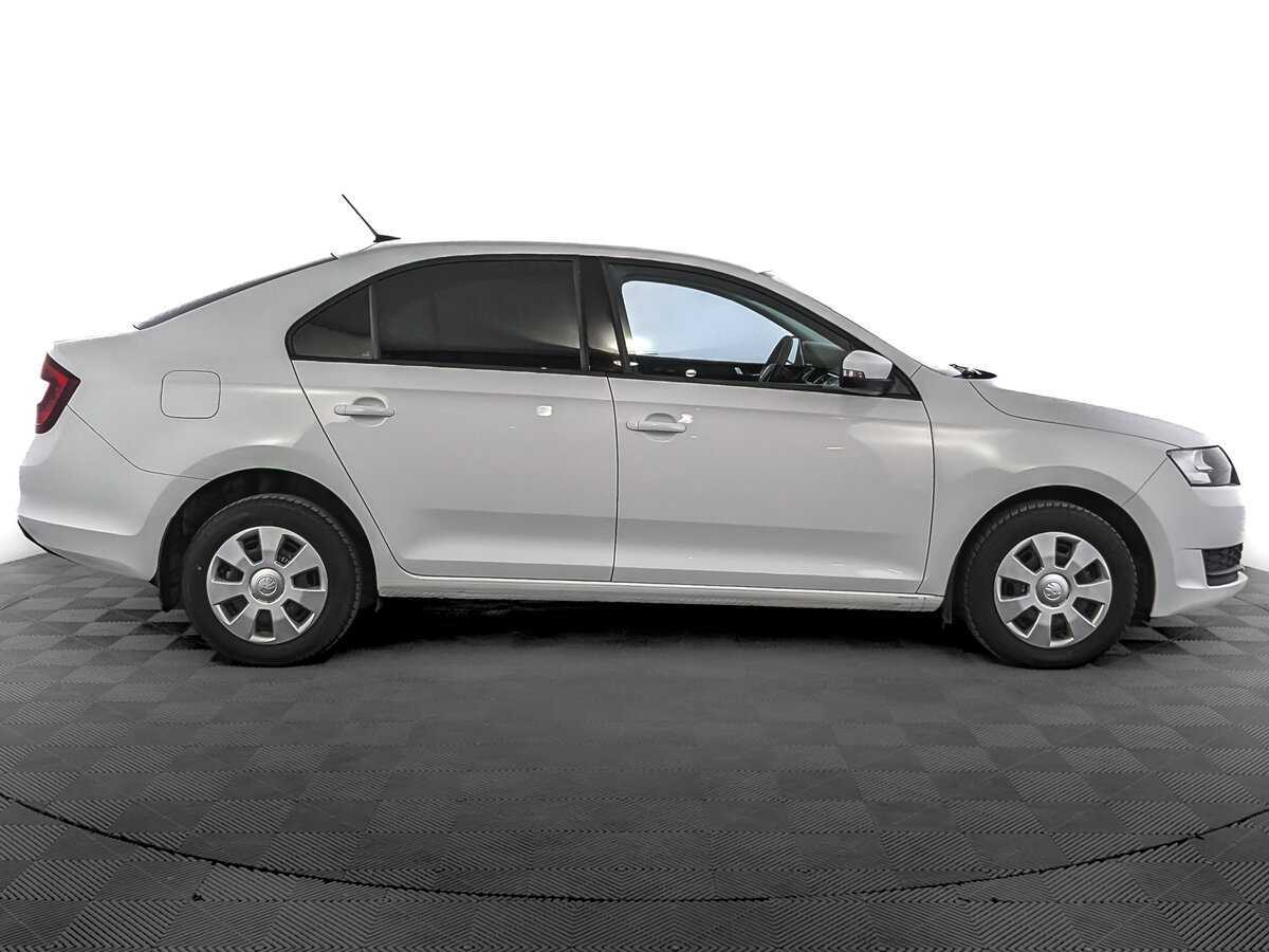 Skoda Rapid 2019 года с пробегом. Фото: #3