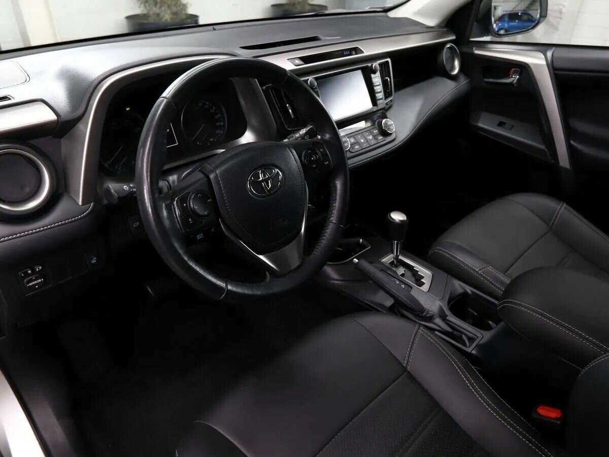 Toyota RAV4 2019 года с пробегом. Фото: #5
