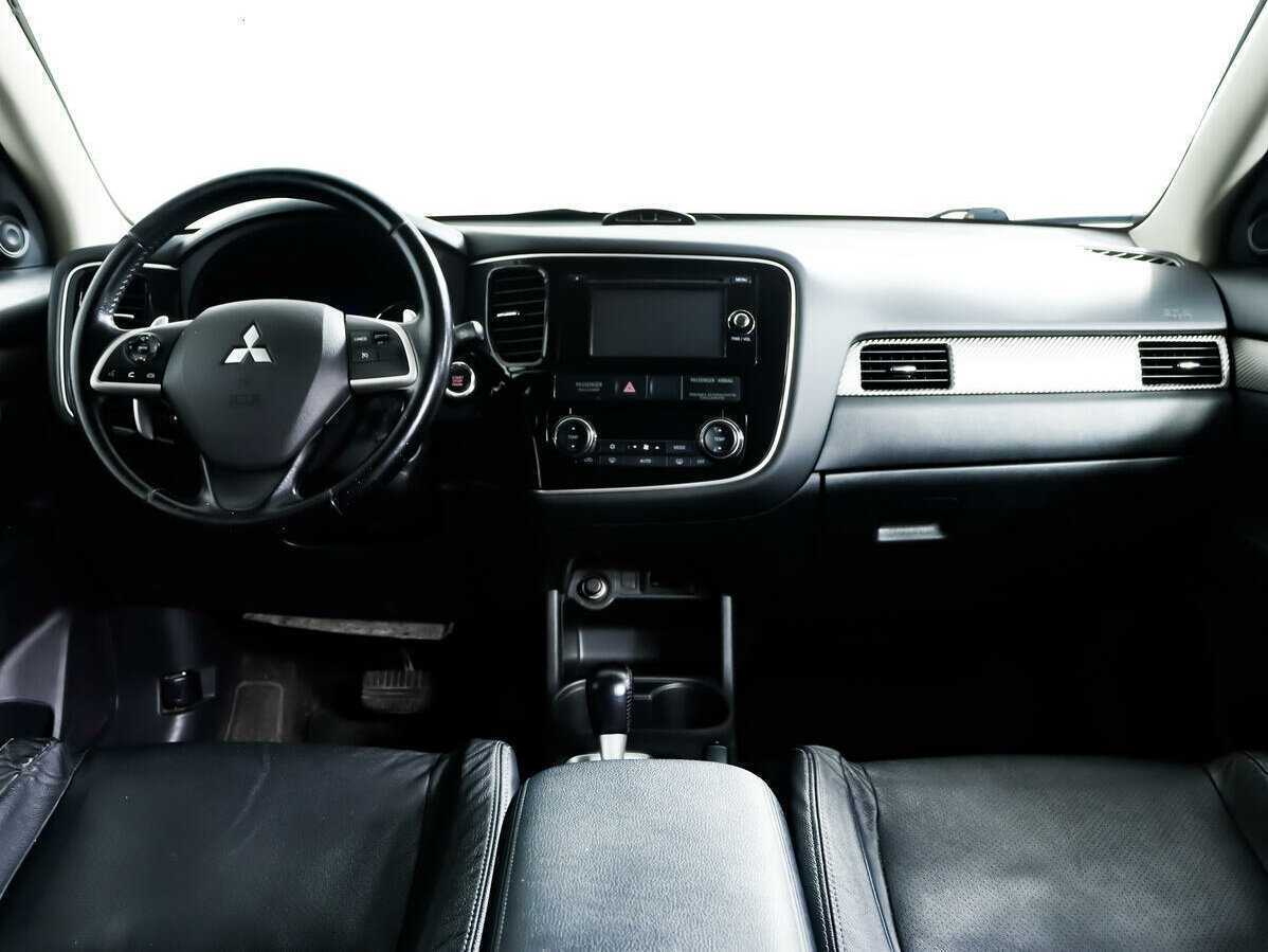 Mitsubishi Outlander 2014 года с пробегом. Фото: #10