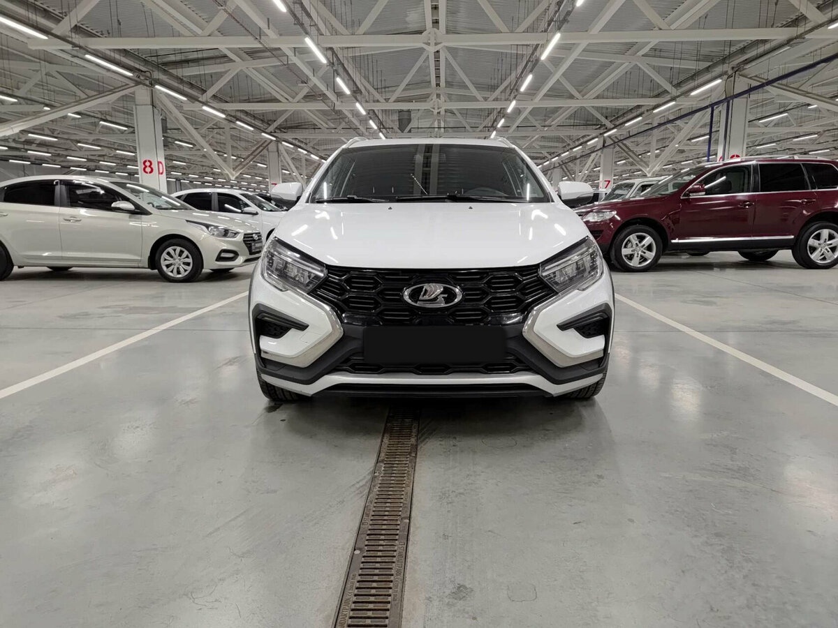 Lada (ВАЗ) Vesta 2024 года с пробегом. Фото: #1