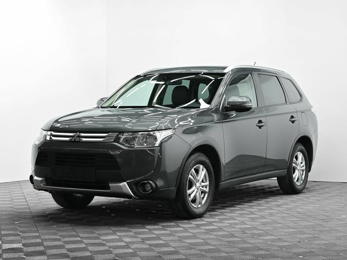 Mitsubishi Outlander 2014 года с пробегом. Посмотреть фото
