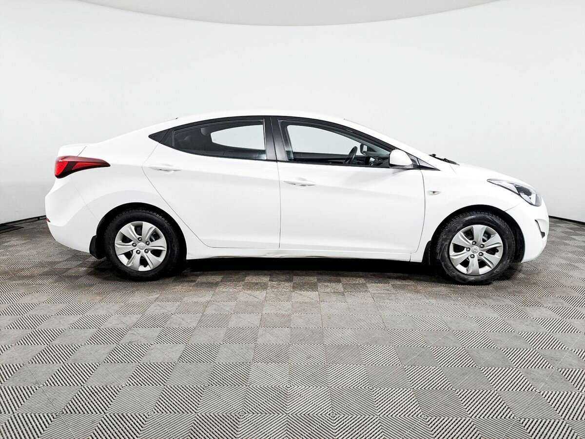 Hyundai Elantra 2015 года с пробегом. Фото: #3
