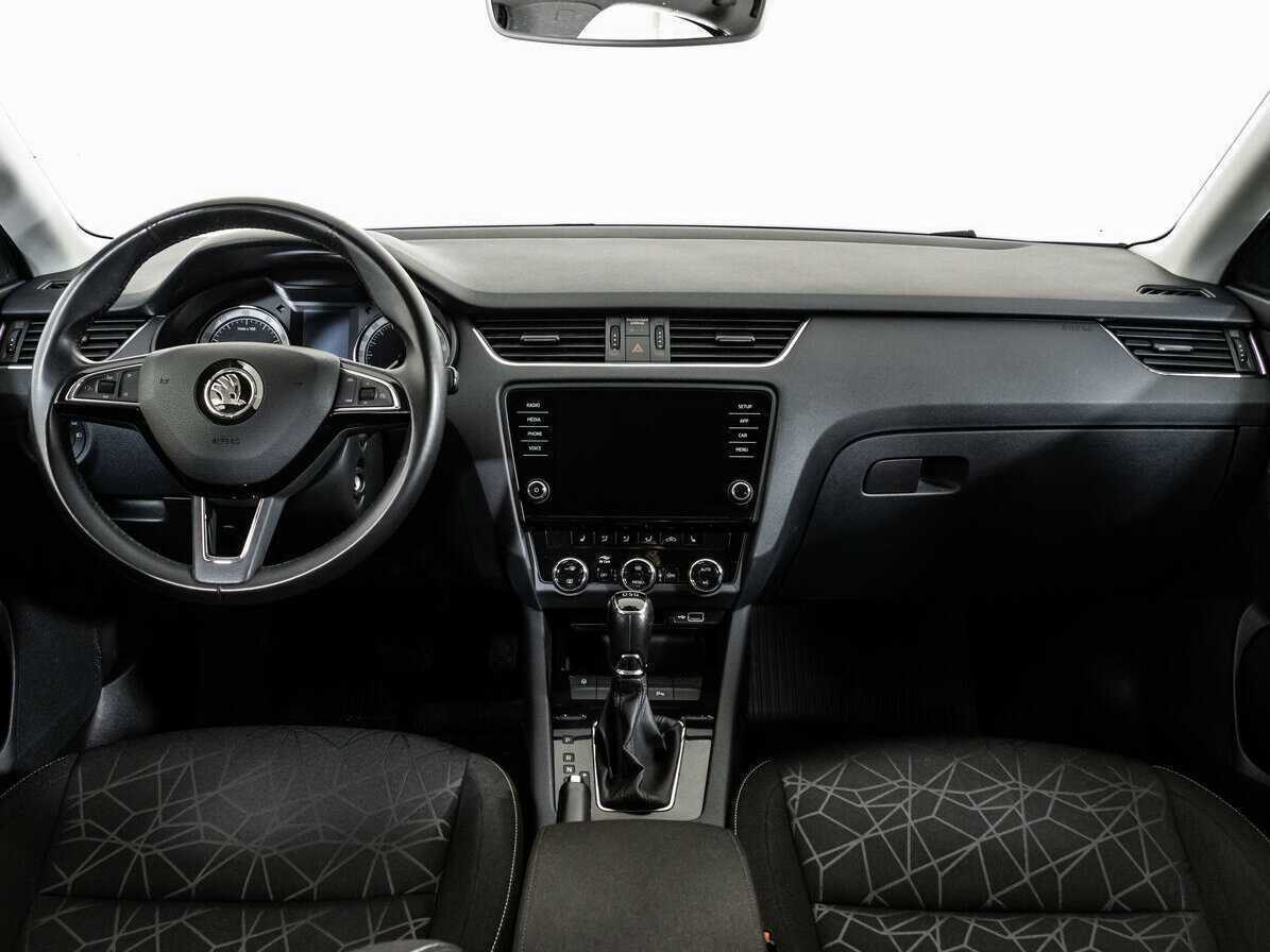 Skoda Octavia 2019 года с пробегом. Фото: #8
