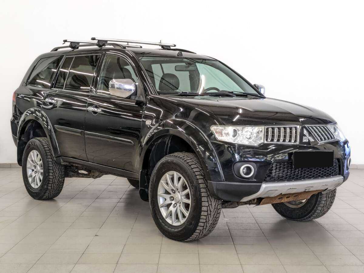Mitsubishi Pajero Sport 2012 года с пробегом. Фото: #2
