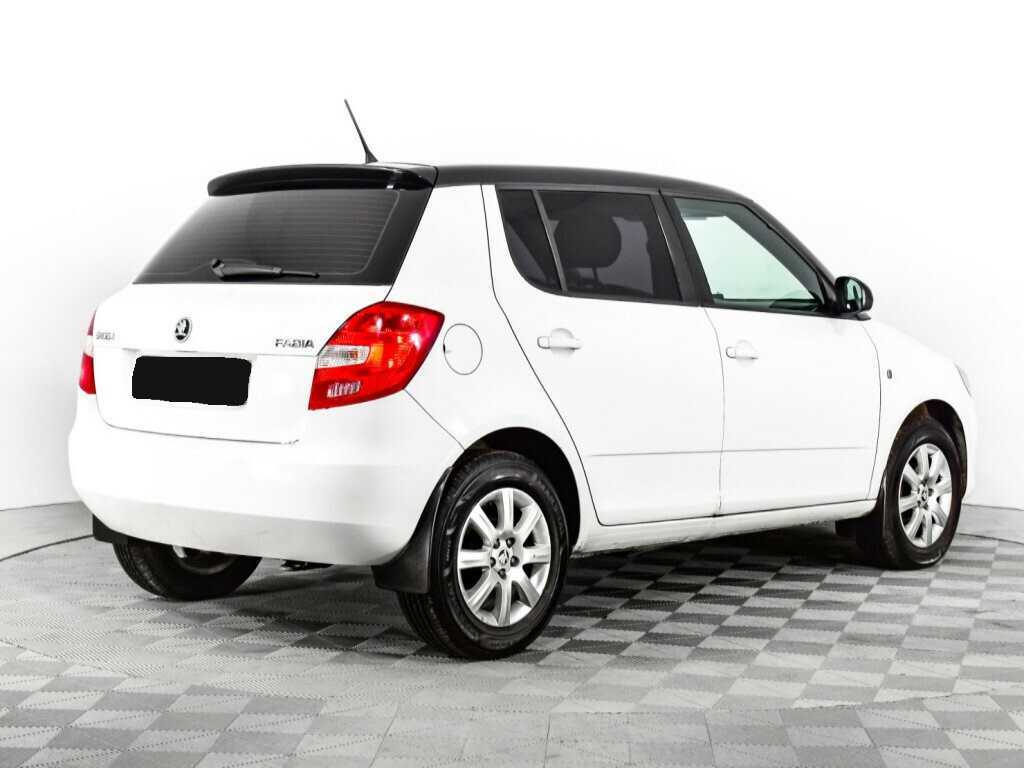 Skoda Fabia 2013 года с пробегом. Фото: #4
