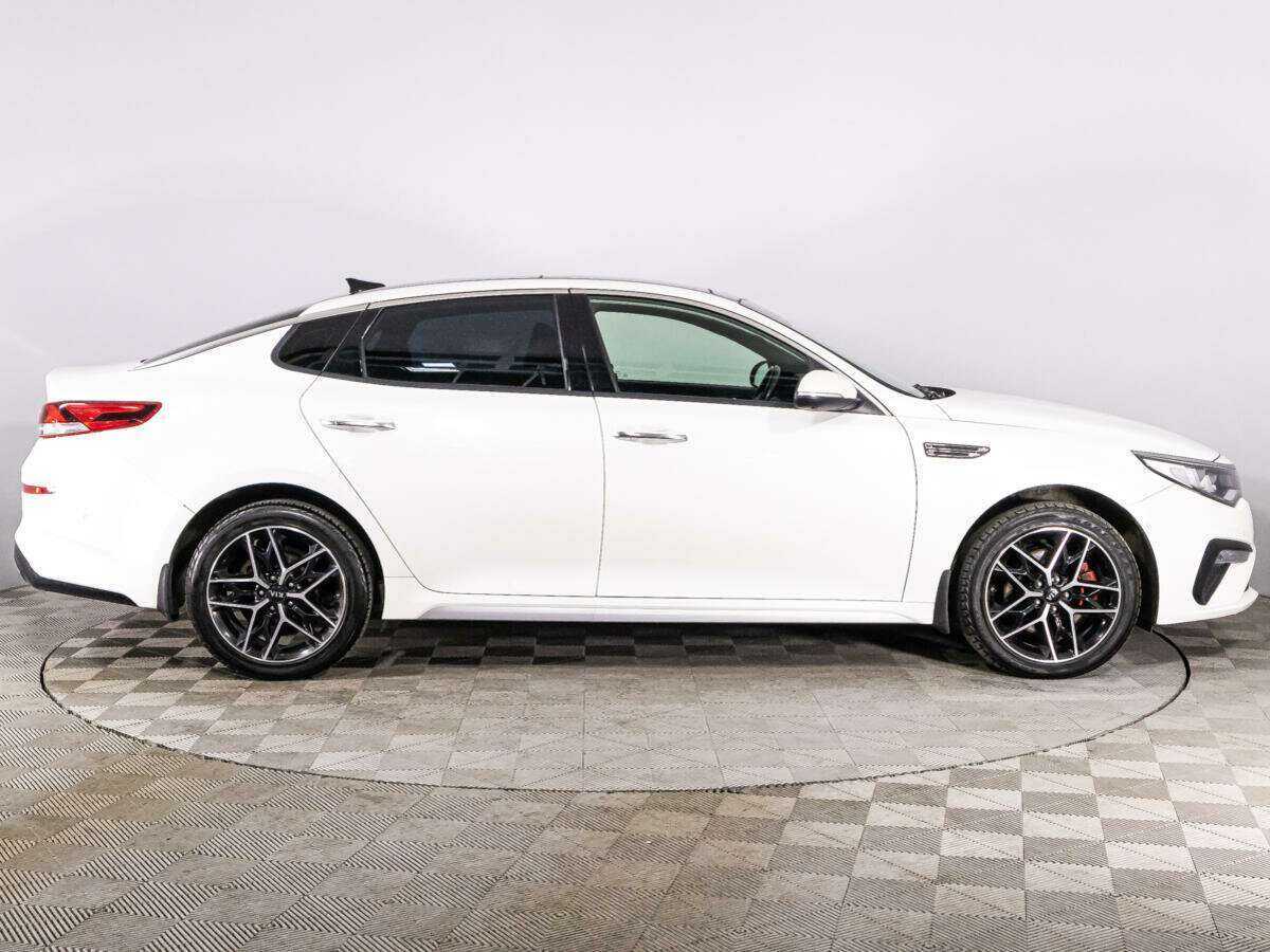 Kia Optima 2018 года с пробегом. Фото: #3