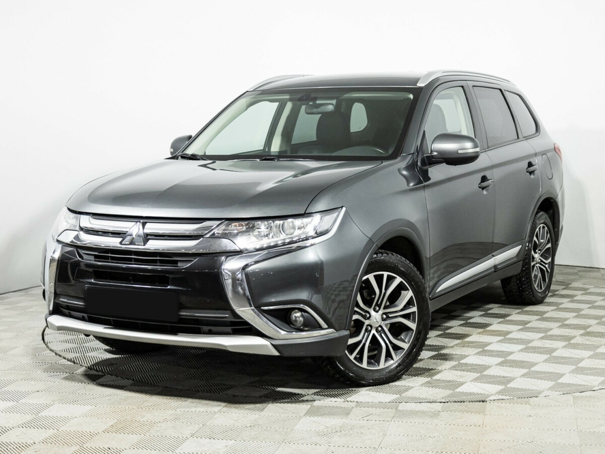 Mitsubishi Outlander 2017 года с пробегом. Посмотреть фото