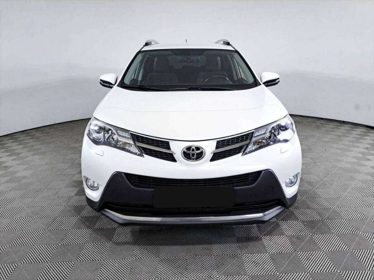 Toyota RAV4 2014 года с пробегом. Фото: #1