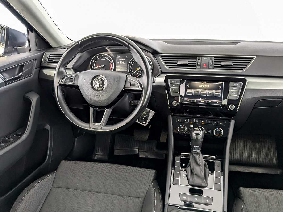 Skoda Superb 2019 года с пробегом. Фото: #25
