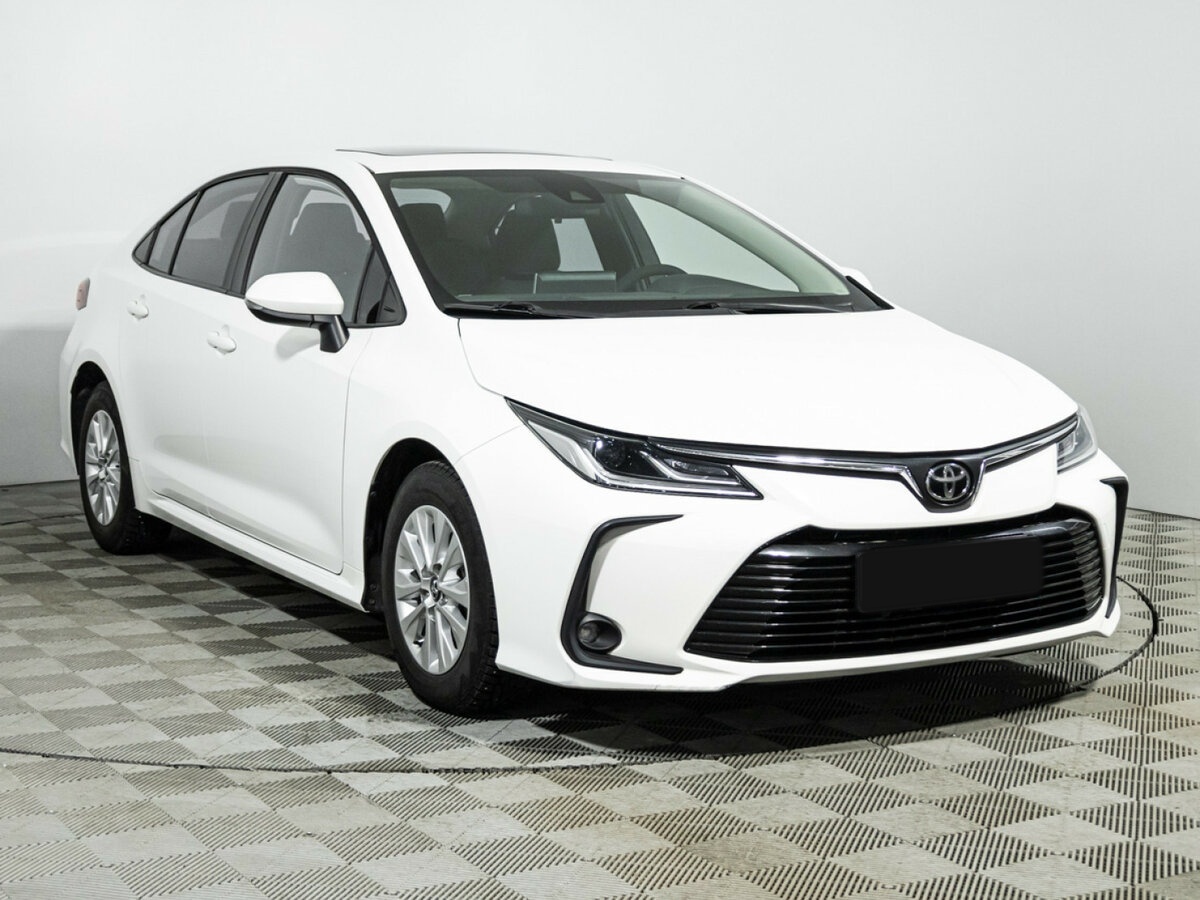 Toyota Corolla 2022 года с пробегом. Фото: #2