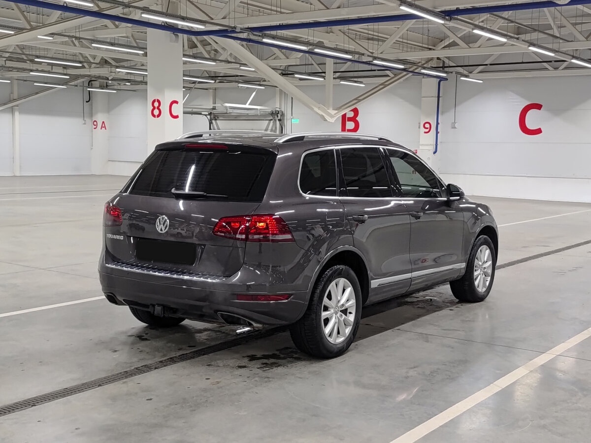 Volkswagen Touareg 2012 года с пробегом. Фото: #4