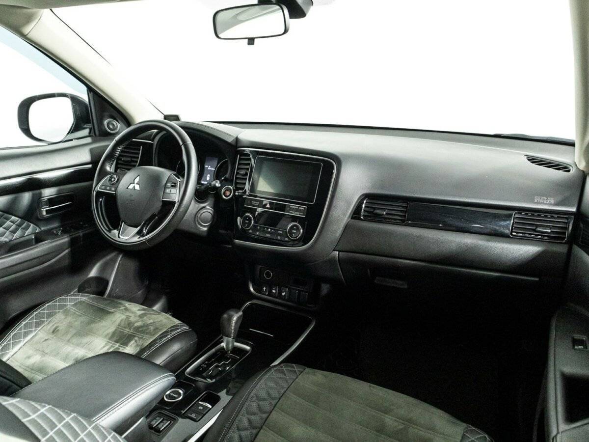 Mitsubishi Outlander 2019 года с пробегом. Фото: #8