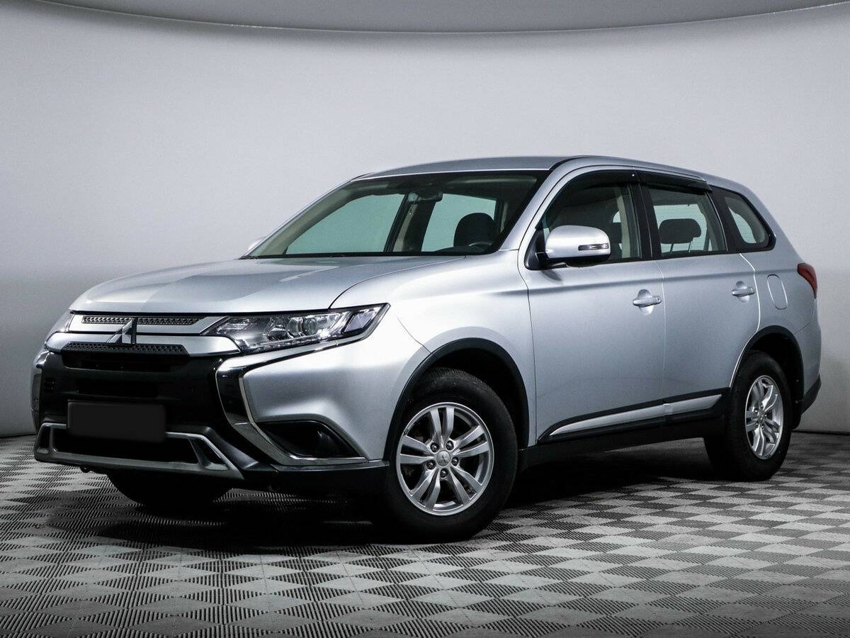 Mitsubishi Outlander 2019 года с пробегом. Посмотреть фото