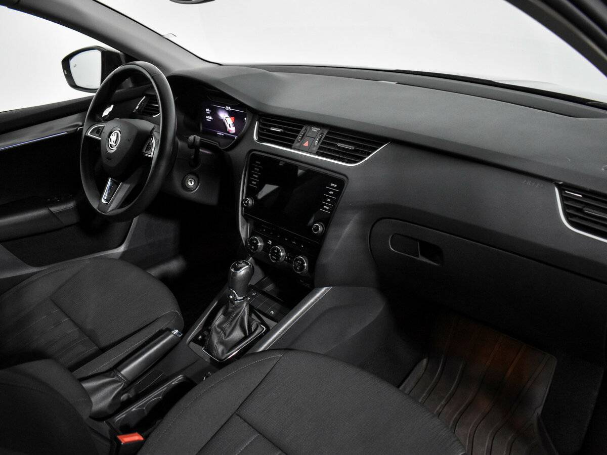 Skoda Octavia 2019 года с пробегом. Фото: #11