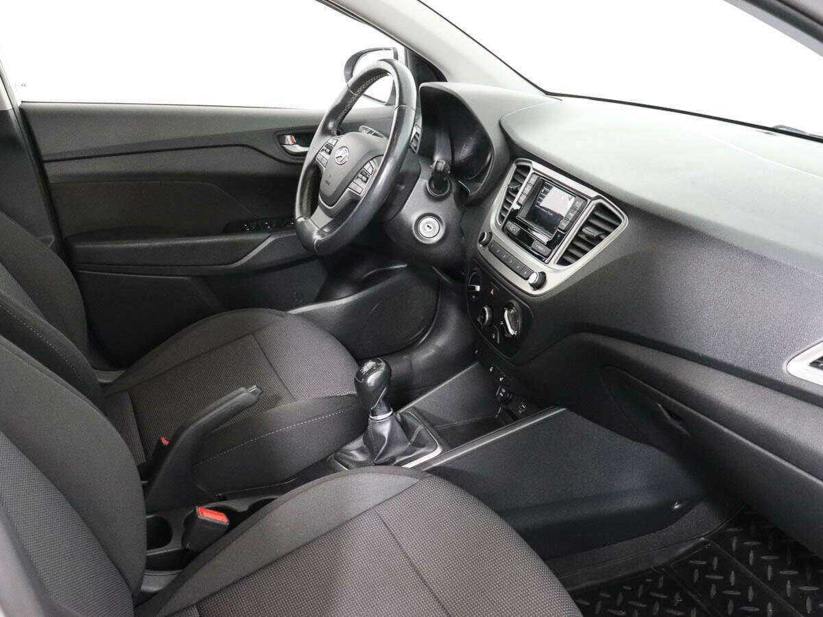 Hyundai Solaris 2019 года с пробегом. Фото: #6