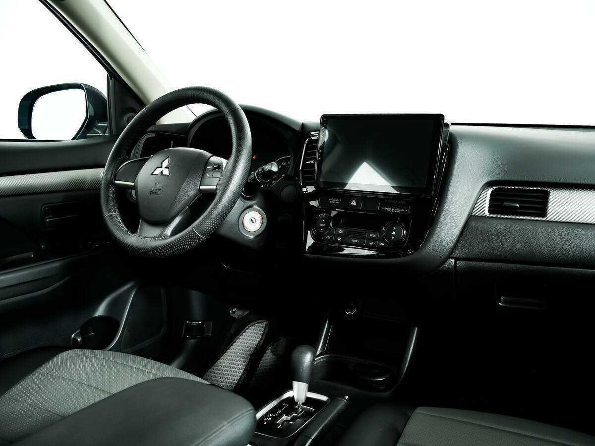 Mitsubishi Outlander 2013 года с пробегом. Фото: #8