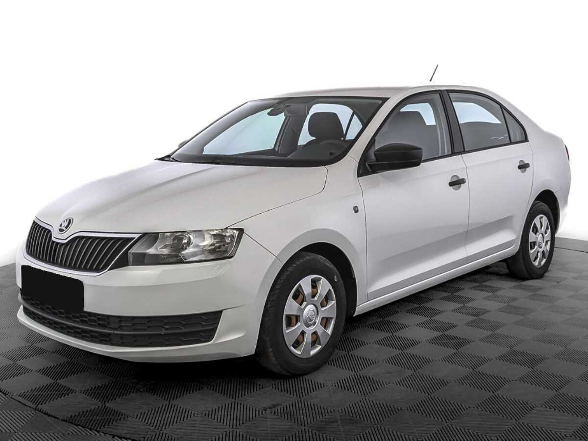 Skoda Rapid 2017 года с пробегом. Посмотреть фото