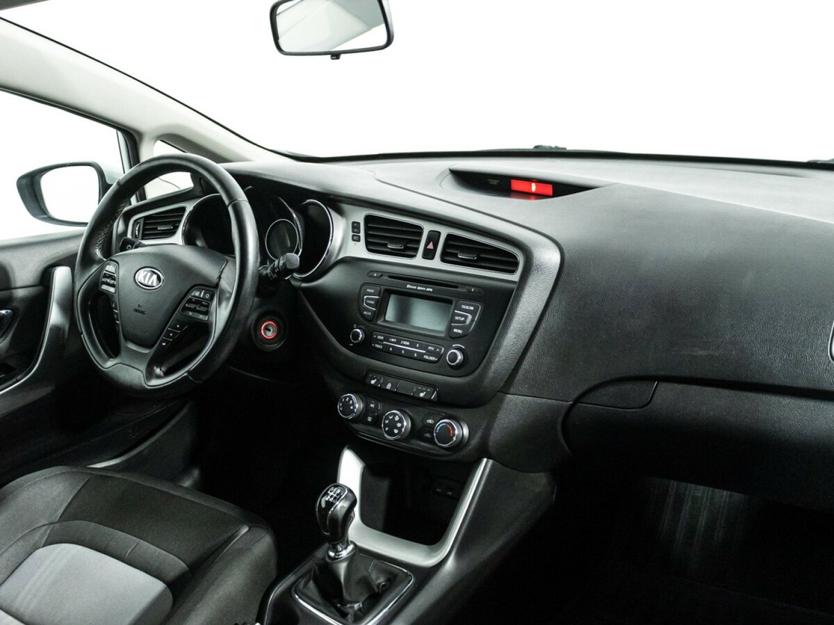 Kia Ceed 2013 года с пробегом. Фото: #8