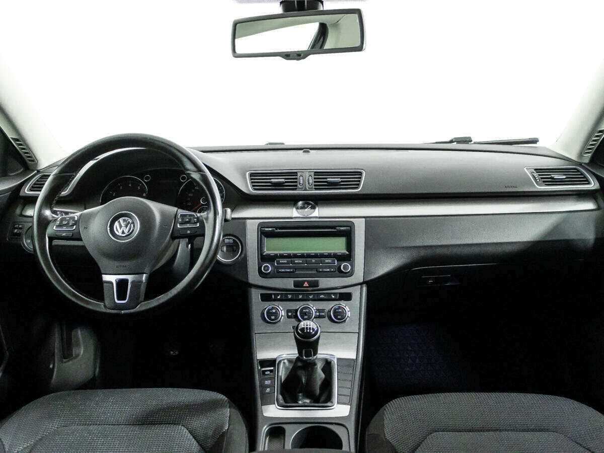 Volkswagen Passat 2013 года с пробегом. Фото: #12