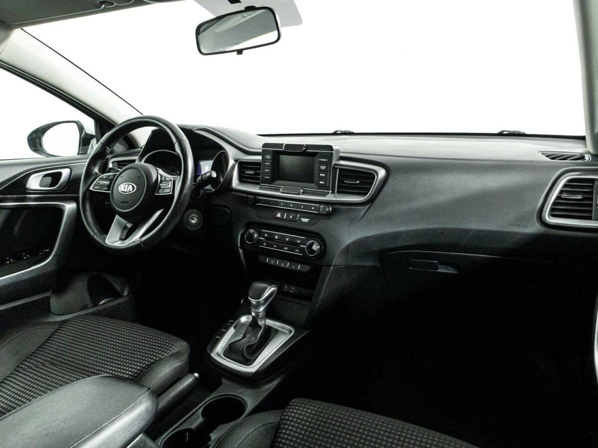 Kia Ceed 2019 года с пробегом. Фото: #8