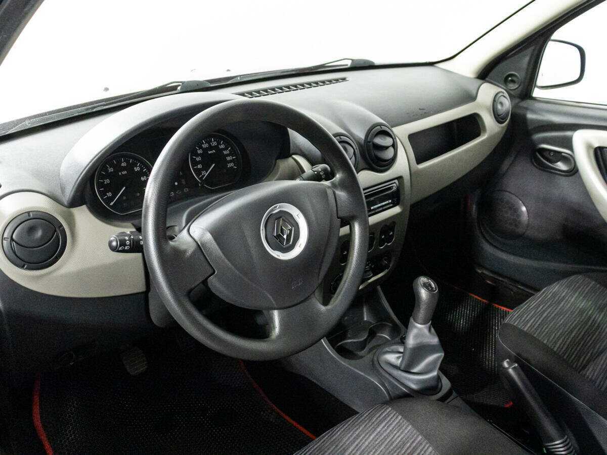 Renault Sandero 2012 года с пробегом. Фото: #10