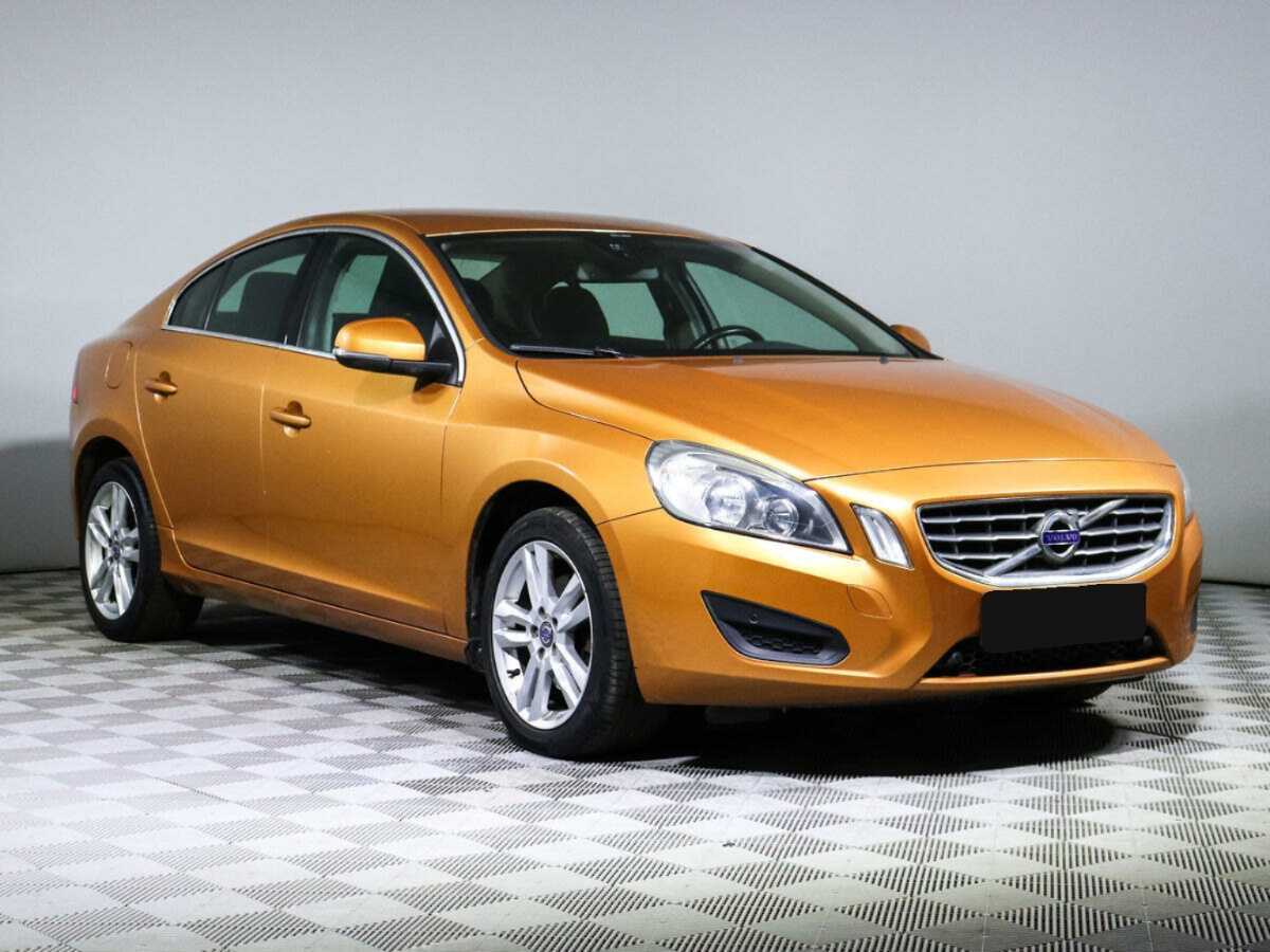 Volvo S60 2012 года с пробегом. Фото: #2