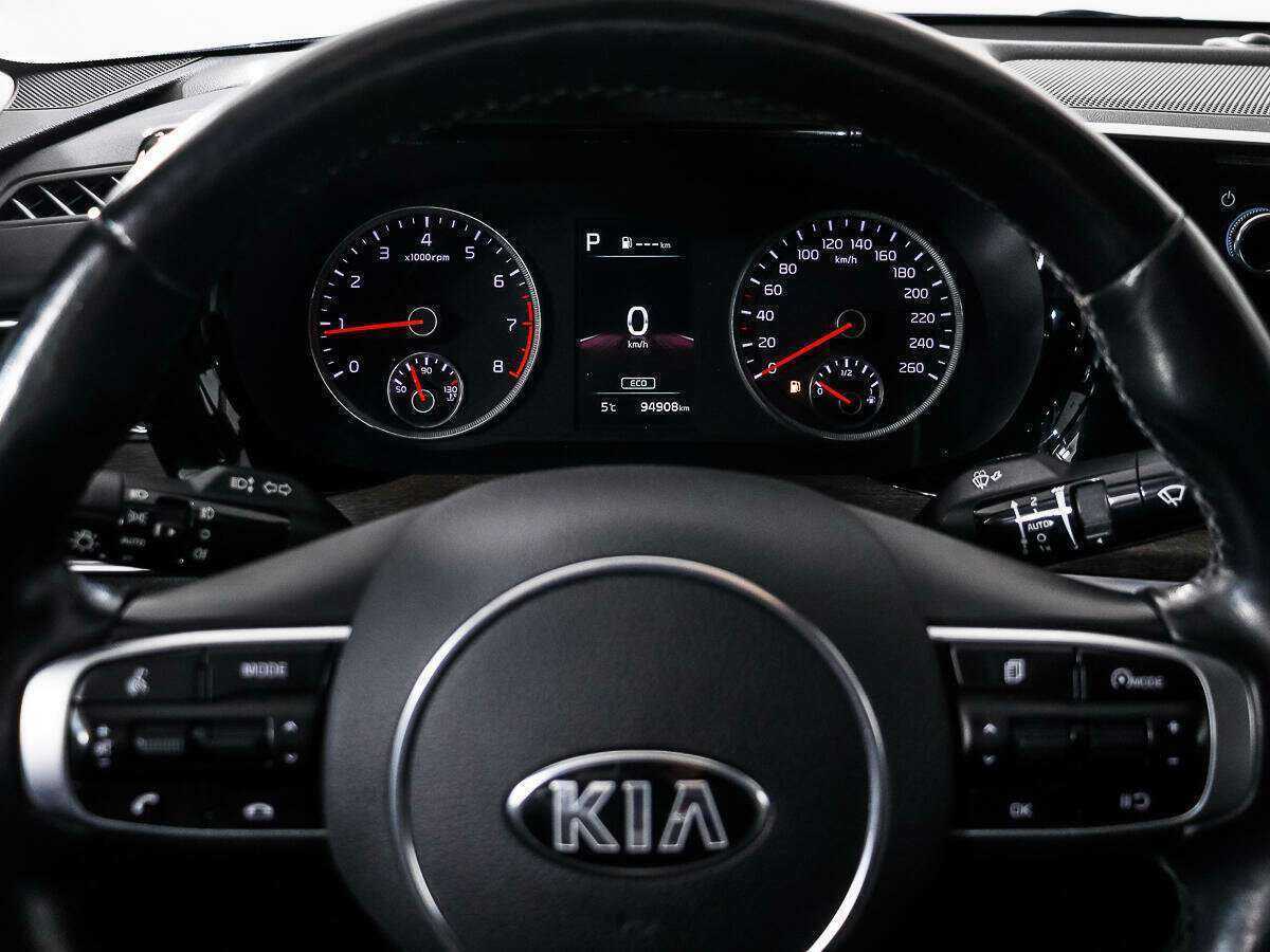Kia K5 2021 года с пробегом. Фото: #16