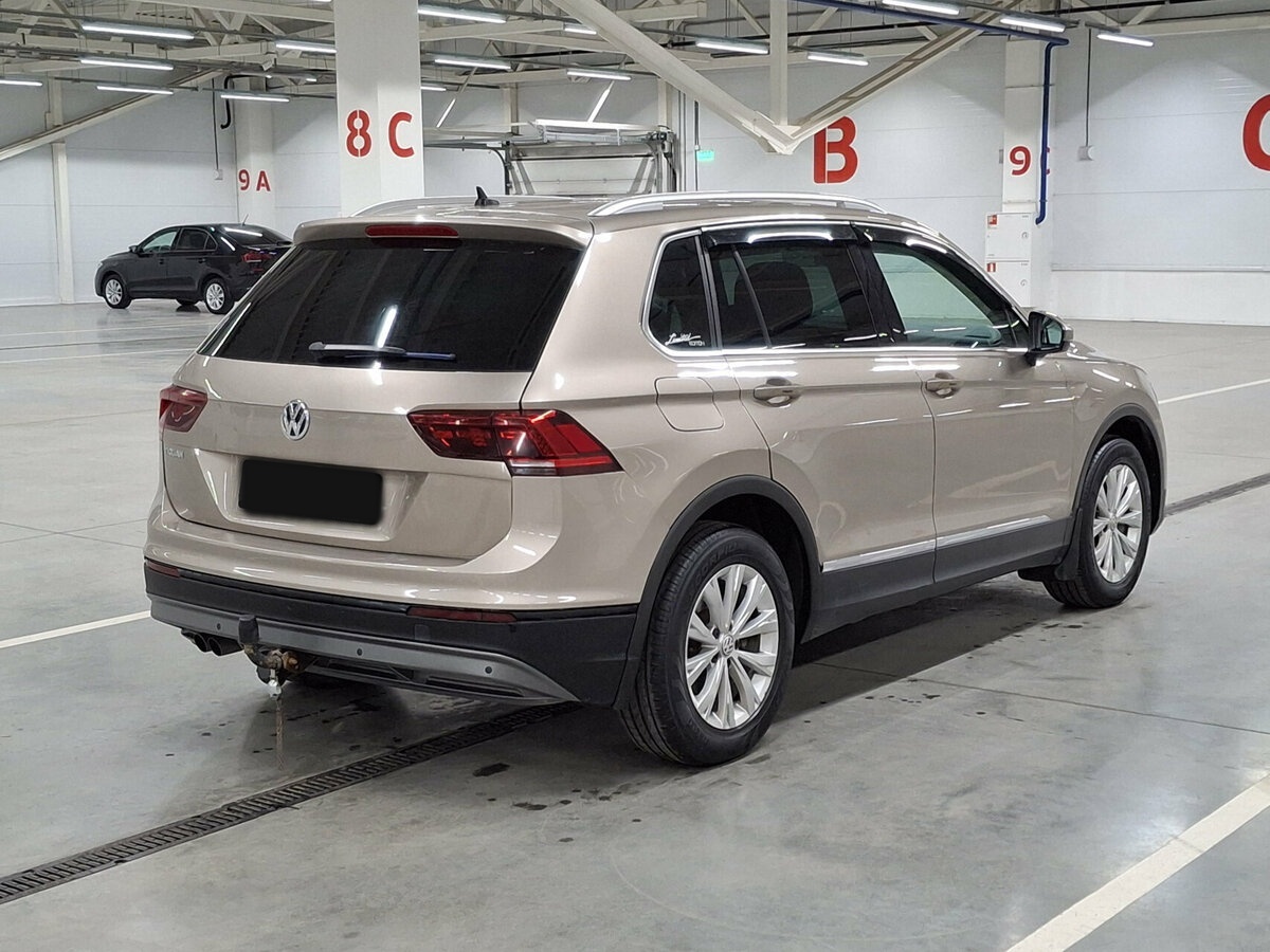 Volkswagen Tiguan 2017 года с пробегом. Фото: #4