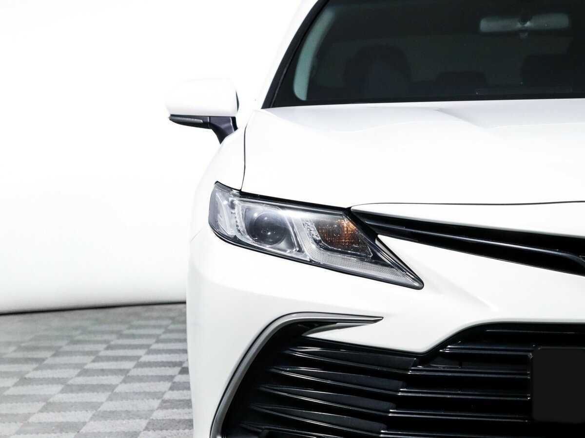 Toyota Camry 2021 года с пробегом. Фото: #13